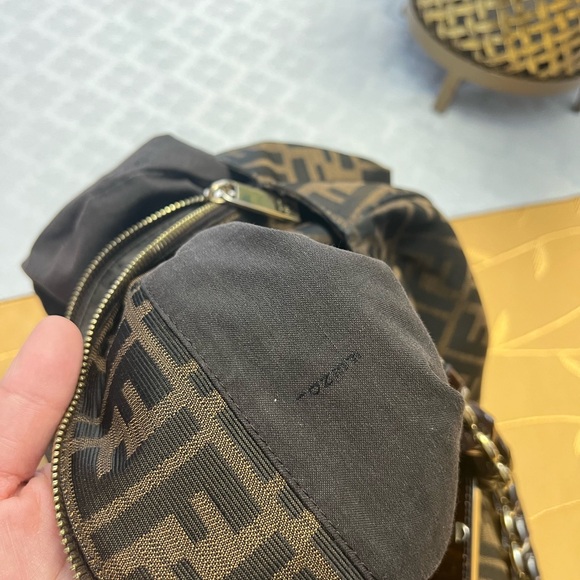 FENDI
Zucca Mia Tote Tobacco - Picture 3 of 9